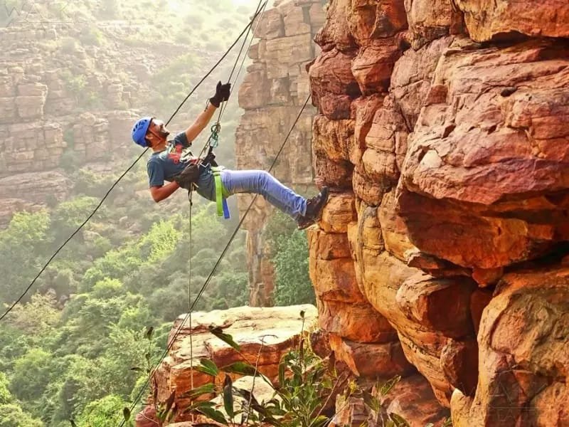 Rapelling